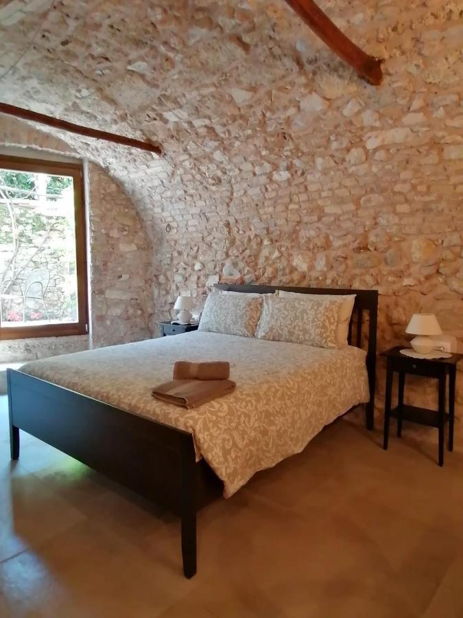 Casa Castello Leilighet Salò Eksteriør bilde