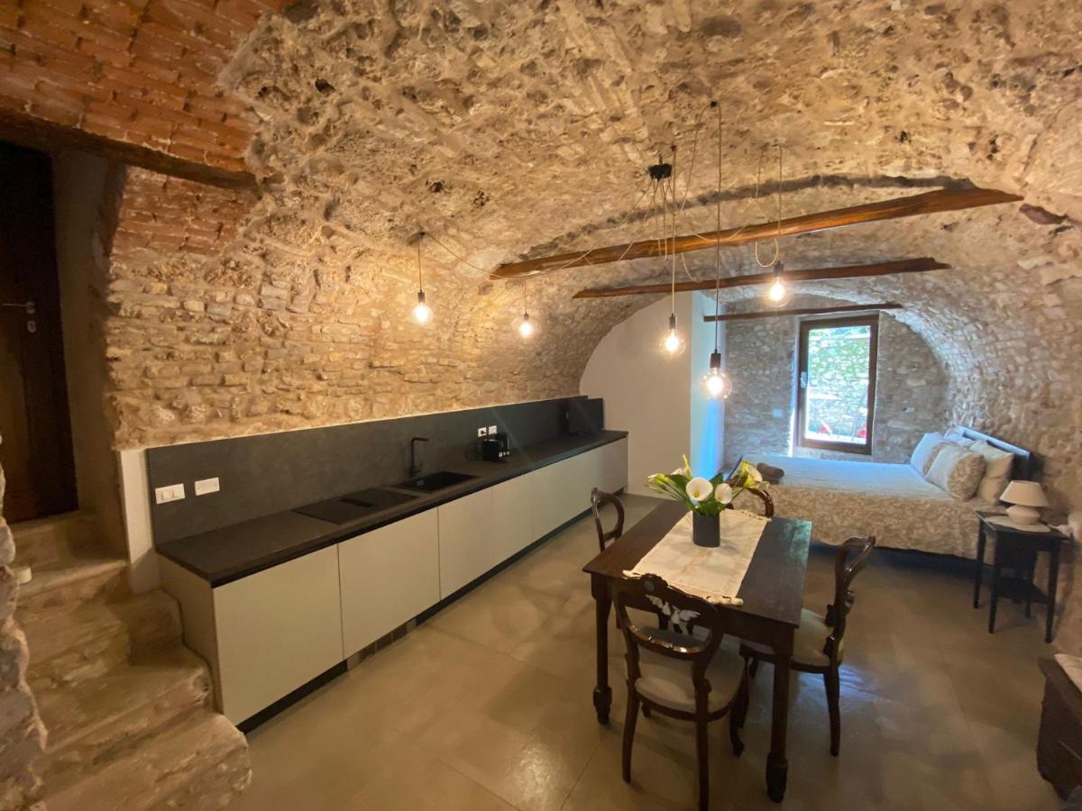 Casa Castello Leilighet Salò Eksteriør bilde