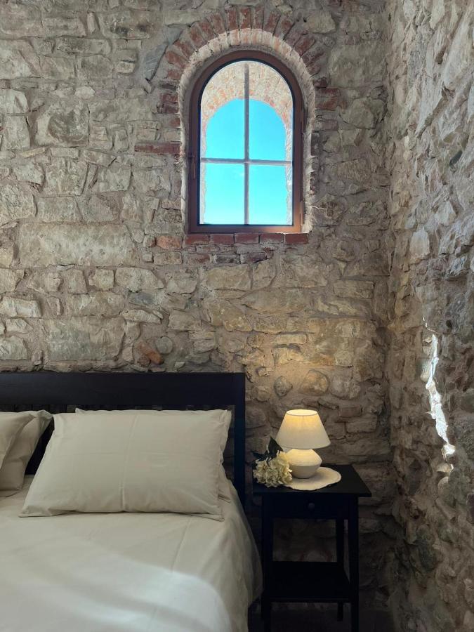 Casa Castello Leilighet Salò Eksteriør bilde