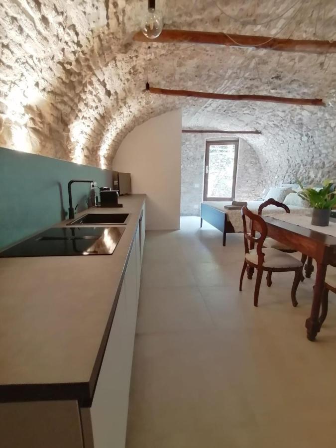 Casa Castello Leilighet Salò Eksteriør bilde